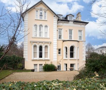 Moorend Park Road, Cheltenham GL53 0GB - Photo 1