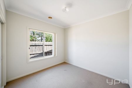 LOW-MAINTENANCE LIVING IN A QUIET LOCATION! - Photo 3