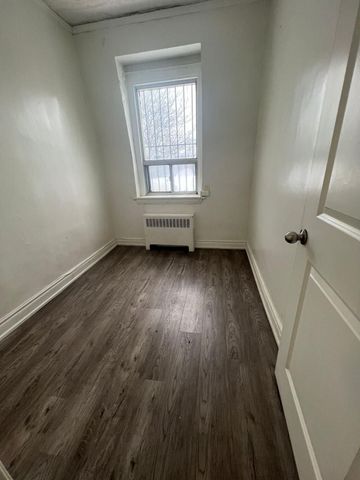 For Lease - 1528 Queen Street Unit# 1, Toronto, Ontario - Photo 4