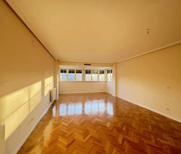Piso de alquiler en De París, Avenida Europa - Photo 6