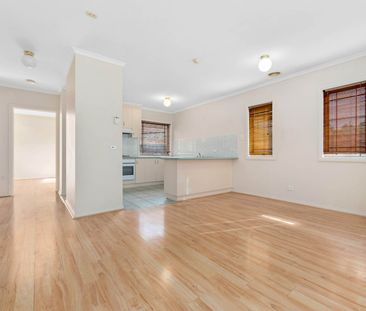 2/22 Talbot Road, Strathmore VIC 3041 - Photo 6