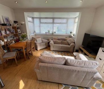 2 bedroom detached bungalow to rent - Photo 2