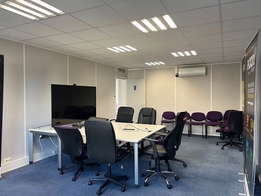 Location bureaux 4 pièces, 130.00m², Blagnac - Photo 1