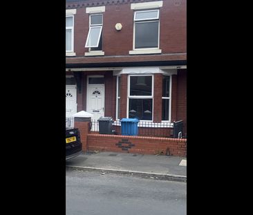 4 Bed Terraced House, Ossory Street, M14 - Photo 2