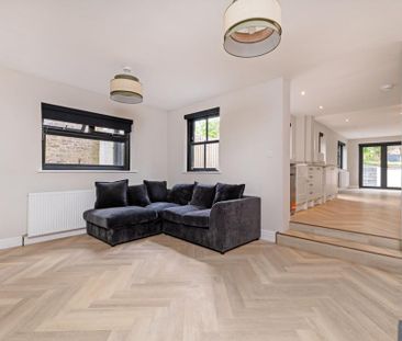 3 bedroom detached house to rent - Photo 1