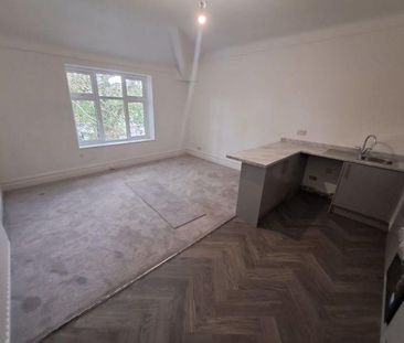 3 bedroom apartment to rent - Photo 5