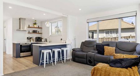 Wairakei Charmer - Photo 2