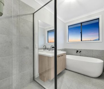 Modern 3 Bedroom Home in the Heart of Sunbury - Comfort, Style & Co... - Photo 5