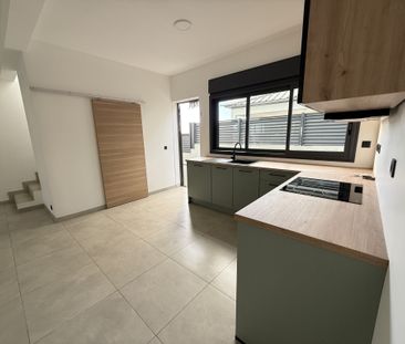 Location Maison 4 pièces 105m² ST PAUL 97422 - Photo 2