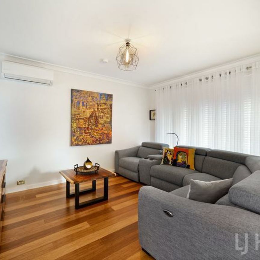 Renovated 3 Bedroom House - Photo 1