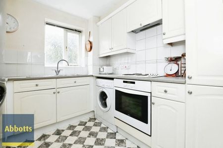 Parkinson Drive, Chelmsford, CM1 - Photo 3