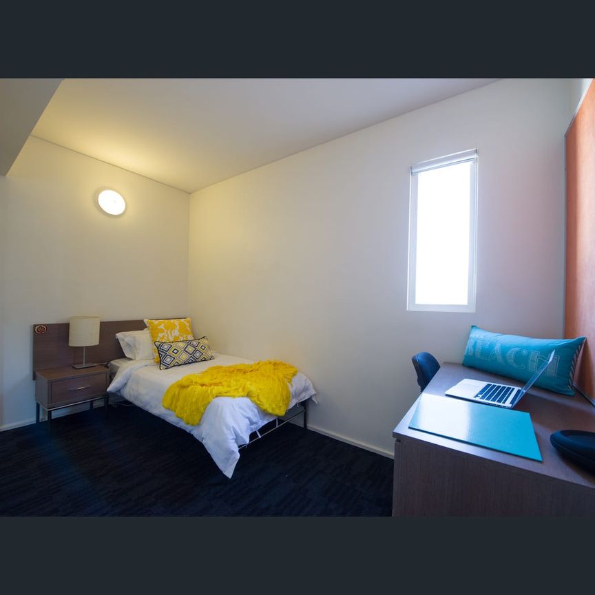 32/227 North Terrace, Adelaide, SA 5000 - Photo 1