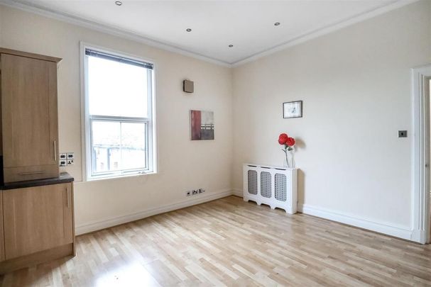 3 bedroom apartment to rent - Photo 1