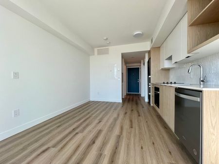 Studio Suite at Bertram: 16th Floor - Photo 2