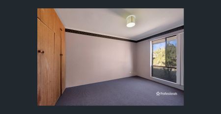 Family Home - Photo 3