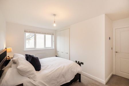 5 bedroom terraced house to rent - Photo 5
