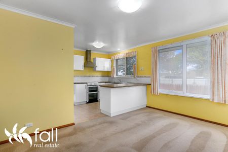 Neat & Tidy Rokeby Home - Photo 3