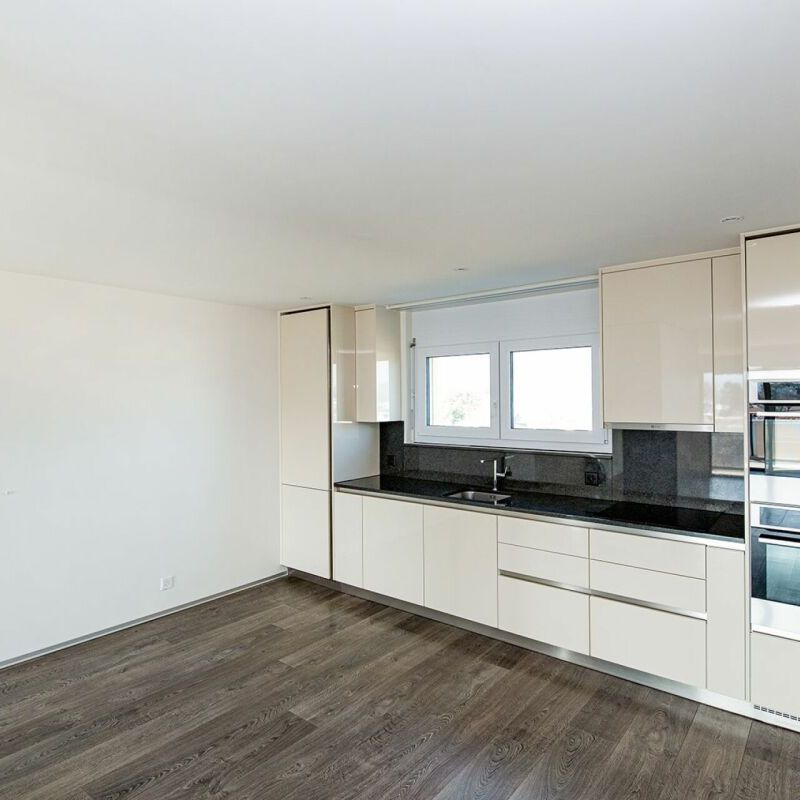 Die perfekte Wohnung für Ihre Familie - mit grosser Aussenfläche! - Foto 1