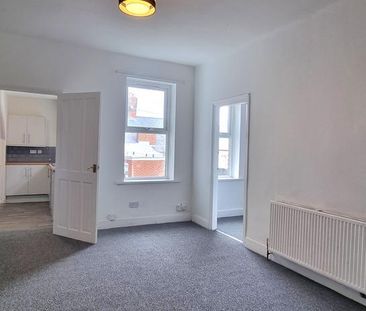 2 bedroom ground floor flat to rent - Photo 6