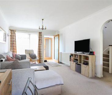 3 bedroom terraced house to rent - Photo 2