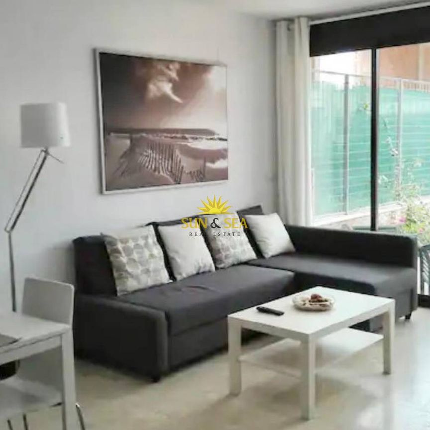 2 BEDROOM AND 1 BATHROOM APARTMENT - LAS RAMBLAS - Photo 1