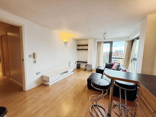 2 bedroom flat to rent - Photo 1
