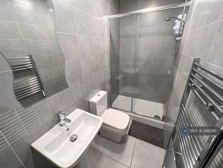 6 bedroom terraced house to rent - Photo 5