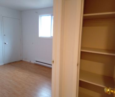 For Lease - 7 Horn Street, London South, Ontario - Photo 6