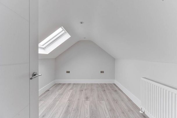 3 bedroom flat to rent - Photo 1