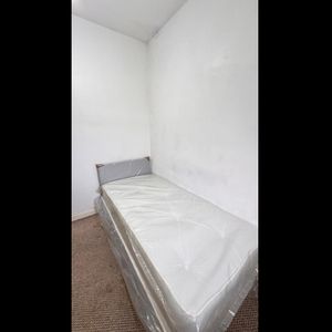 Room in a Shared House, Margery Terrace, E7 - Photo 2