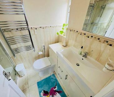1 bedroom in a house share to rent - Photo 5
