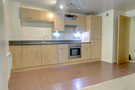 2 bedroom flat to rent - Photo 5