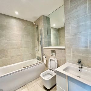 2 Bed Flat, Queens House, HA1 - Photo 3