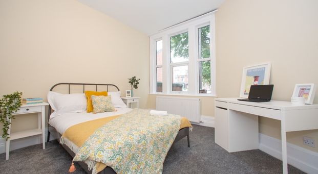 30b Estcourt Avenue, Headingley, Leeds, LS6 3ES - Photo 1