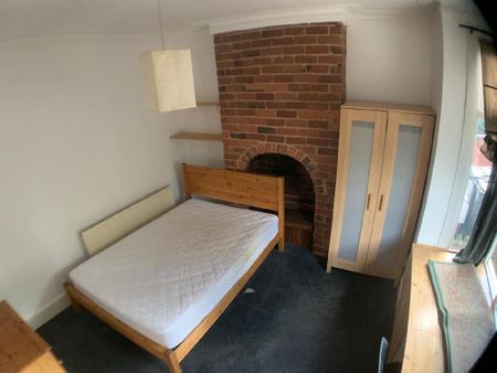 4 bedroom house share to rent - Photo 3