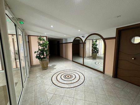 Location Appartement 2 pièces 32m² - Photo 5