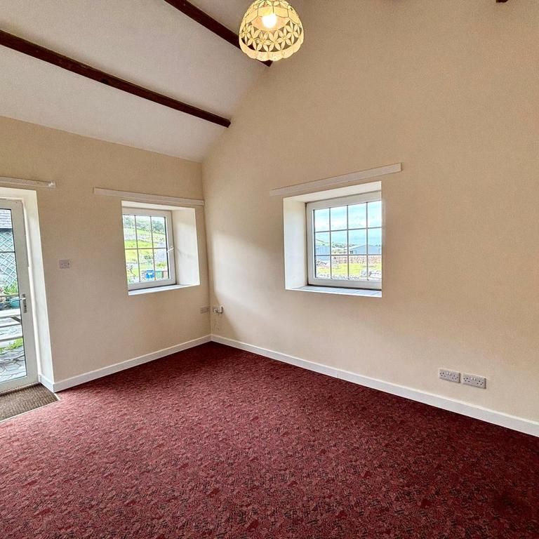 2 bedroom bungalow to rent - Photo 1