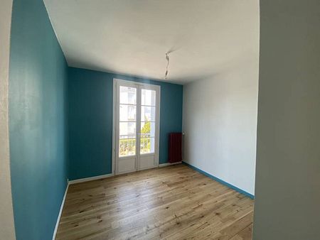 Appartement à louer 5 pièces 94 m² La Seyne sur mer - Photo 5