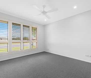 4-Bedroom Coastal Home in a Peaceful Setting - Photo 4