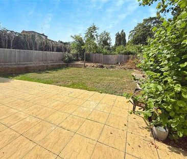 Kentwood Hill, Tilehurst, Reading, Berkshire, RG31 - Photo 4