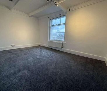 High Street, Crediton, Devon, EX17 - Photo 1