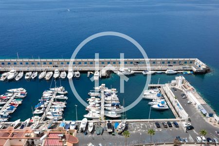 Amplio apartamento de cuatro dormitorios con vistas al mar en Radazul Bajo - Photo 5