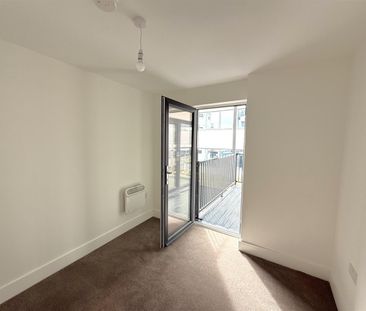 Flat 30, 2 Martin Court, Hastings, TN34 1DY - Photo 3