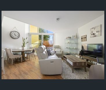 New York–Style Loft Apartment - Photo 1