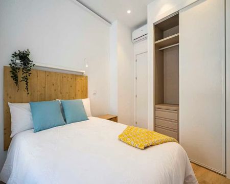 Calle de Alburquerque, Madrid, Community of Madrid 28010 - Photo 3