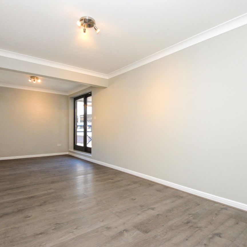 1 bedroom apartment to rent Lady Booth Road, Kingston upon Thames, KT1 - Photo 1