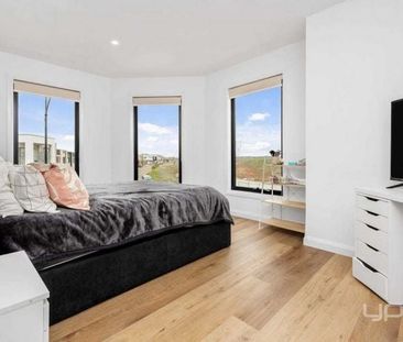 Spacious 5-Bedroom Family Home in the Heart of Deanside - Photo 4