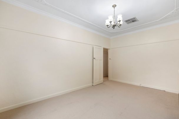 Updated and spacious home in ideallyic location - Photo 1