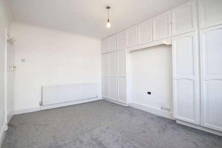 Broadmead Road, Woodford Green, IG8 - Photo 4