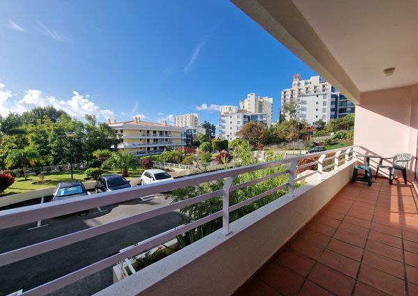 APARTAMENTO | 3 QUARTOS | CASA BRANCA